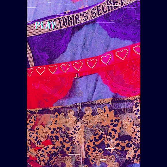 Victoria secret 2 garters & a pair of sexy thong